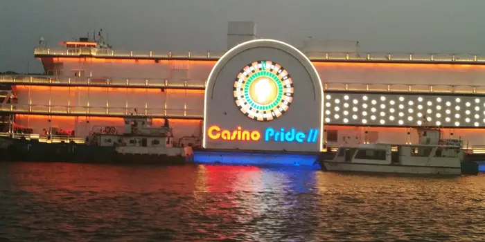 ספינת קזינו בשייט על נהר המנדובי בבירת גואה, פאנג'ים (מערכת וואלה! NEWS , ירון) ספינת קזינו בשייט על נהר המנדובי בבירת גואה, פאנג'ים (מערכת וואלה! NEWS , ירון)