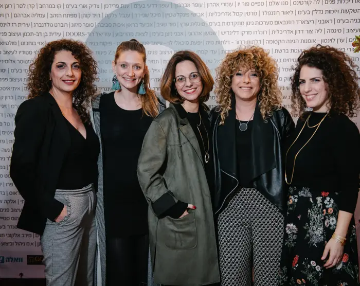 מעצבות פנים בחברות שונות שהן חלק מפלטפורמת arcdb (יח"צ , מיכה בננו) מעצבות פנים בחברות שונות שהן חלק מפלטפורמת arcdb (יח"צ , מיכה בננו)