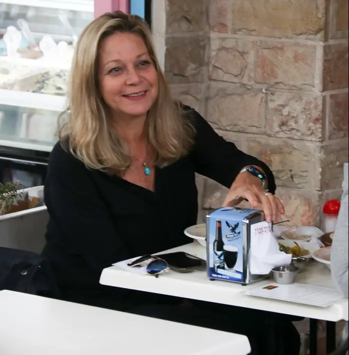 מיקי חיימוביץ' (ניר פקין) מיקי חיימוביץ' (ניר פקין)
