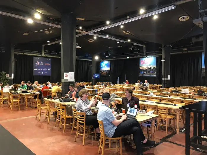 מתחם אירוויזיון 2019 (צילום מסך , יניב דורנבוש) מתחם אירוויזיון 2019 (צילום מסך , יניב דורנבוש)