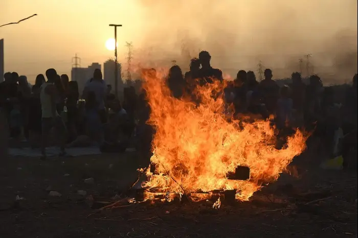 מדורת ל"ג בעומר בפתח תקווה 22 במאי 2019 (ראובן קסטרו) מדורת ל"ג בעומר בפתח תקווה 22 במאי 2019 (ראובן קסטרו)