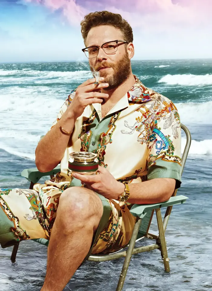 סת' רוגן מגזין ג'י קיו (צילום מסך , Sebastian Mader, GQ) סת' רוגן מגזין ג'י קיו (צילום מסך , Sebastian Mader, GQ)