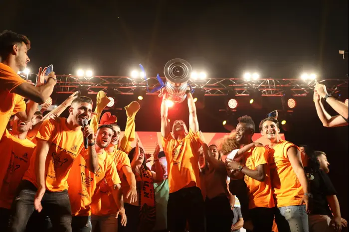 שחקני בני יהודה בחגיגות הזכייה בגביע 2019 (מגד גוזני) שחקני בני יהודה בחגיגות הזכייה בגביע 2019 (מגד גוזני)