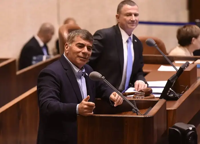 גבי אשכנזי במליאת הכנסת, 27 במאי 2019 (ראובן קסטרו) גבי אשכנזי במליאת הכנסת, 27 במאי 2019 (ראובן קסטרו)