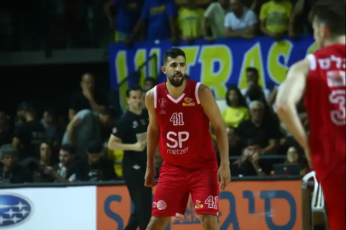 תומר גינת הפועל תל אביב (יוסי ציפקיס) תומר גינת הפועל תל אביב (יוסי ציפקיס)