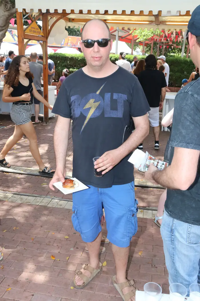 אור הלר (ניר פקין) אור הלר (ניר פקין)