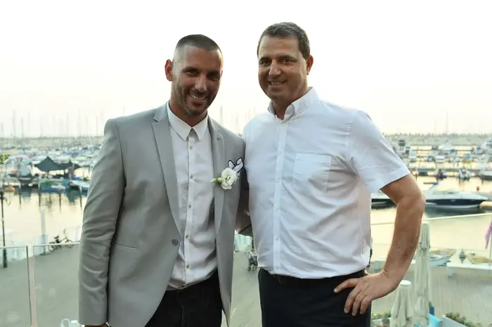 אלי אלעזרא וטל הולנדר (יח"צ , נבו נעים) אלי אלעזרא וטל הולנדר (יח"צ , נבו נעים)