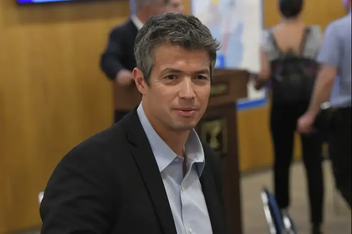 יועז הנדל, הגשת רשימות לבחירות לכנסת ה-22, ועדת הבחירות המרכזית, 1 באוגוסט 2018 (ראובן קסטרו) יועז הנדל, הגשת רשימות לבחירות לכנסת ה-22, ועדת הבחירות המרכזית, 1 באוגוסט 2018 (ראובן קסטרו)