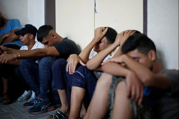 משפחות המחבלים שנהרגו מאש צה"ל בניסיון לחצות את הגדר מעזה, 18 באוגוסט 2019 (רויטרס) משפחות המחבלים שנהרגו מאש צה"ל בניסיון לחצות את הגדר מעזה, 18 באוגוסט 2019 (רויטרס)