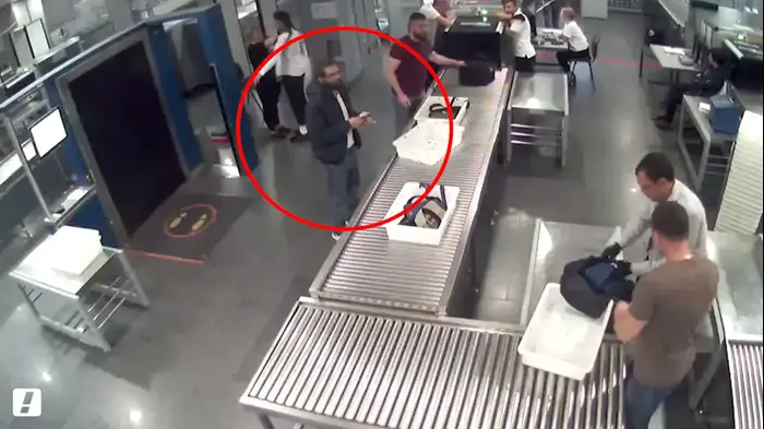 סרטון הבריחה של עמוס סילבר מייסד הטלגראס ממשטרת אוקראינה (אתר רשמי) סרטון הבריחה של עמוס סילבר מייסד הטלגראס ממשטרת אוקראינה (אתר רשמי)