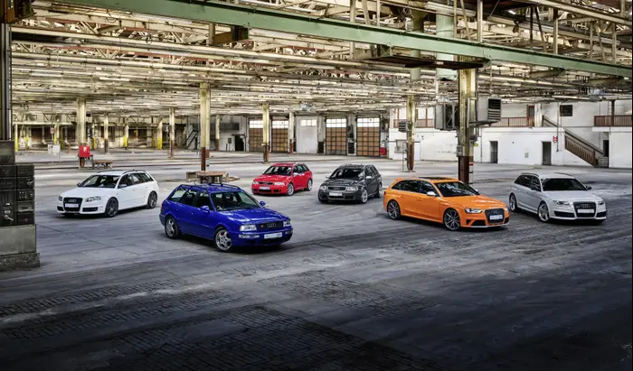 אודי RS6 החדשה (אתר יצרן , יצרן) אודי RS6 החדשה (אתר יצרן , יצרן)