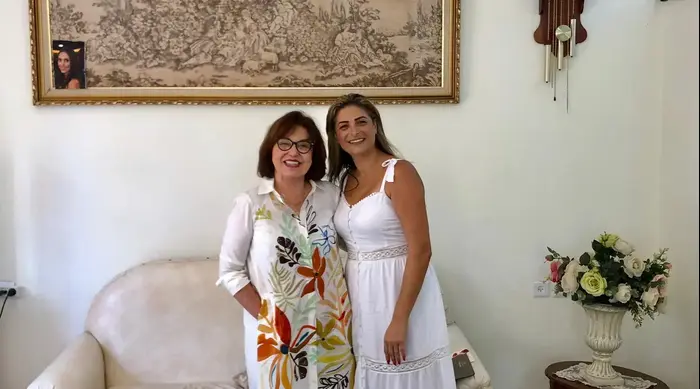 דוריס חיפאווי ויהודית פרל (יח"צ , מקור צרפק) דוריס חיפאווי ויהודית פרל (יח"צ , מקור צרפק)