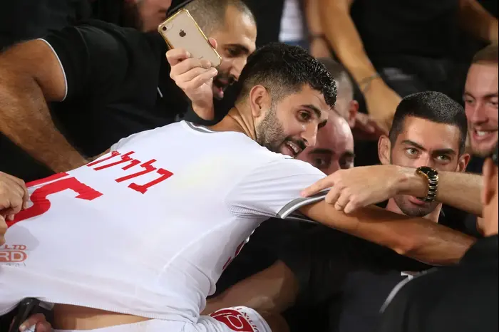 אלי בלילתי שחקן הפועל חיפה (קובי אליהו) אלי בלילתי שחקן הפועל חיפה (קובי אליהו)
