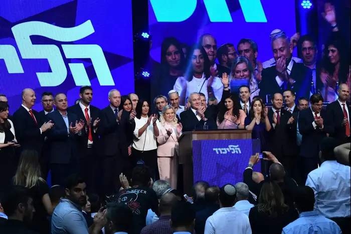 בנימין נתניהו במטה מפלגת הליכוד בתל אביב 18 בספטמבר 2019 (ראובן קסטרו) בנימין נתניהו במטה מפלגת הליכוד בתל אביב 18 בספטמבר 2019 (ראובן קסטרו)