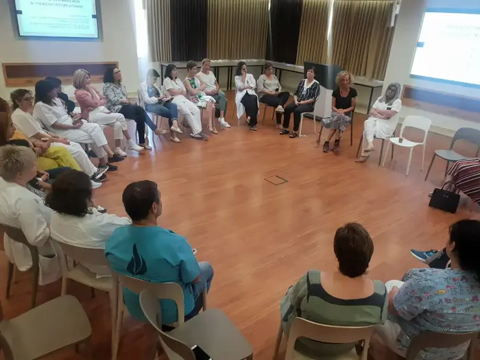 סדנה טרנסג'נדרים בבית החולים 'וולפסון' (יח"צ) סדנה טרנסג'נדרים בבית החולים 'וולפסון' (יח"צ)
