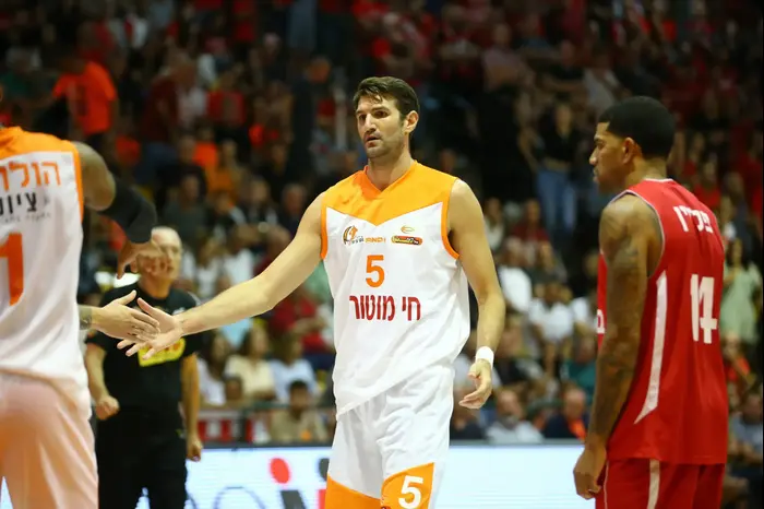 ג'ף וויטי שחקן עירוני נס ציונה (לירון מולדובן ) ג'ף וויטי שחקן עירוני נס ציונה (לירון מולדובן )
