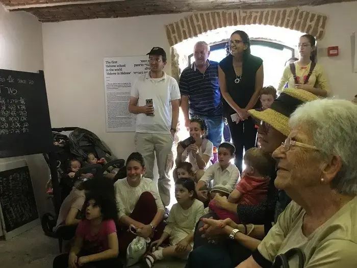 סוכות במוזיאון ראשון לציון (יח"צ , אפיקי תקשורת) סוכות במוזיאון ראשון לציון (יח"צ , אפיקי תקשורת)