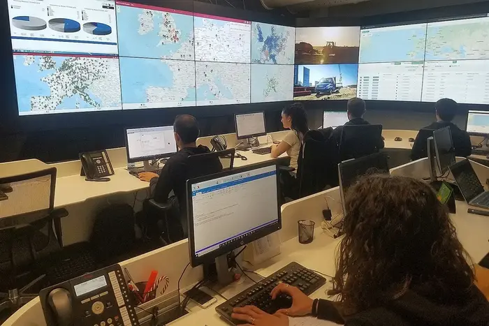 איווקו דיילי (אתר יצרן , יצרן) איווקו דיילי (אתר יצרן , יצרן)