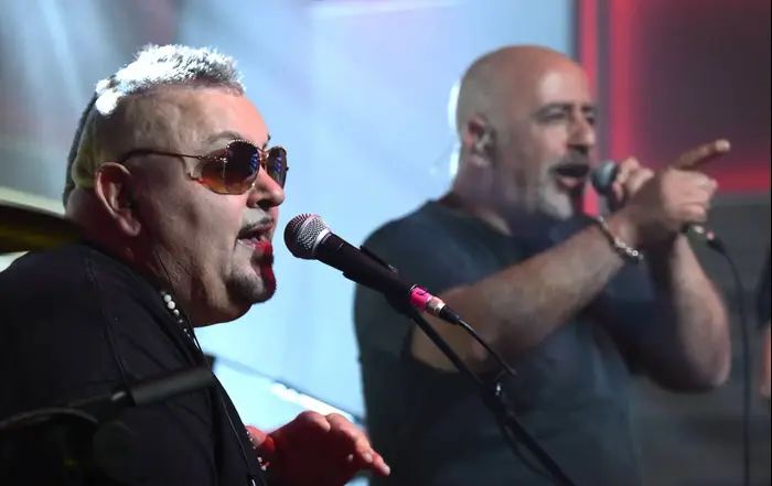 החברים של נטאשה באולפן וואלה, אוקטובר 2019 (ראובן קסטרו) החברים של נטאשה באולפן וואלה, אוקטובר 2019 (ראובן קסטרו)