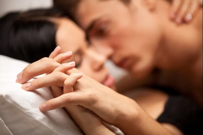 זוג עושה סקס (אנחנו משערים, הם מאד צנועים) (ShutterStock) זוג עושה סקס (אנחנו משערים, הם מאד צנועים) (ShutterStock)