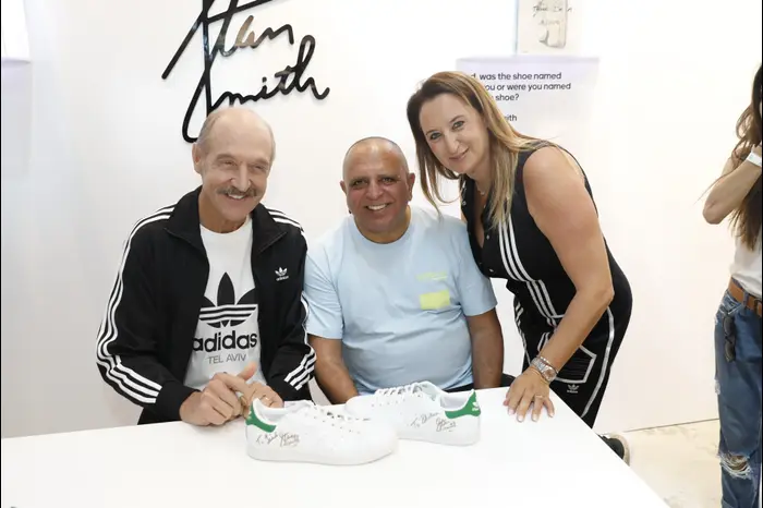 ליאת מוליוב, שלום מוליוב וסטן סמית. (אלירן אביטל) ליאת מוליוב, שלום מוליוב וסטן סמית. (אלירן אביטל)