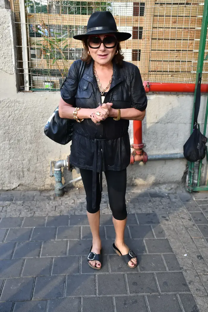 חנה לסלאו (אביב חופי) חנה לסלאו (אביב חופי)