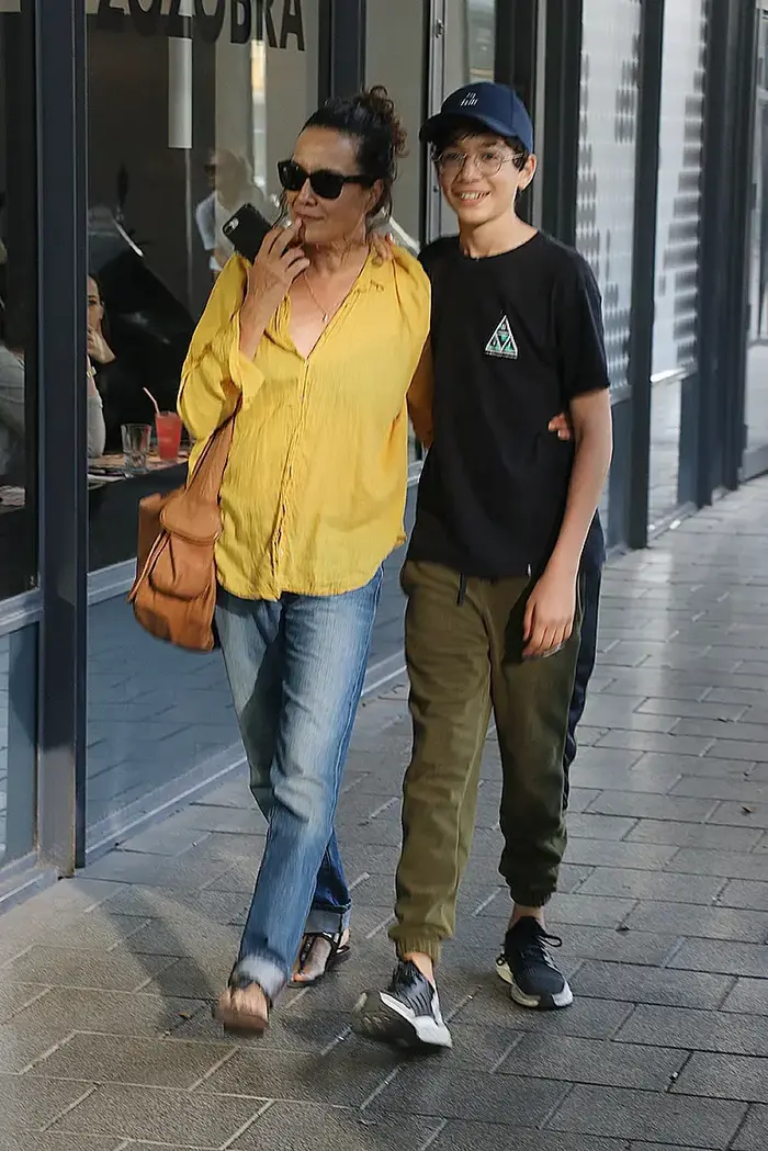 יעל אבקסיס ובנה (מערכת וואלה! NEWS , פול סגל) יעל אבקסיס ובנה (מערכת וואלה! NEWS , פול סגל)