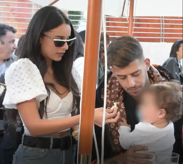 בן אל תבורי, אורטל עמר (יח"צ , סרג'ו סטרודובצב) בן אל תבורי, אורטל עמר (יח"צ , סרג'ו סטרודובצב)