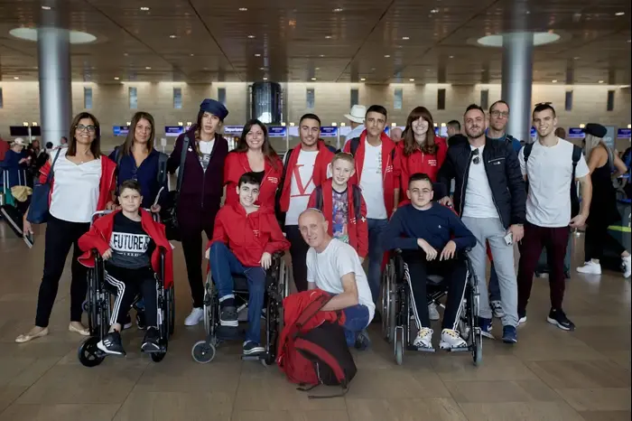 עמותת אורות של תקווה בדרך למשחק של ברצלונה (אתר רשמי , אורות של תקווה) עמותת אורות של תקווה בדרך למשחק של ברצלונה (אתר רשמי , אורות של תקווה)