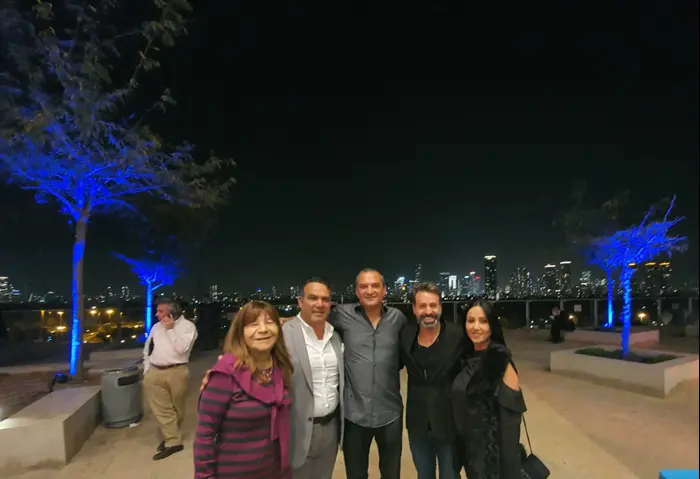 רינת כוזהינוף, טל חובש, רמי יהושוע, מוטי כוזהינוף, יפית גרינברג (יח"צ , רונית מטיאס) רינת כוזהינוף, טל חובש, רמי יהושוע, מוטי כוזהינוף, יפית גרינברג (יח"צ , רונית מטיאס)
