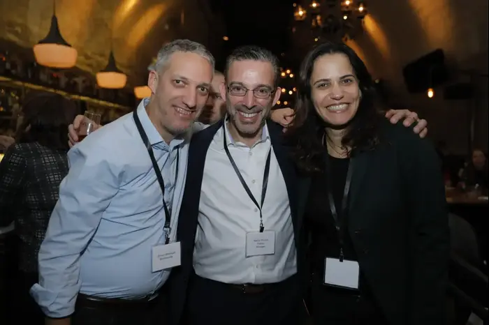 סיגלית כרמל, גרשון פניטש ושמעון שטיינגרט (יח"צ , יו מגנט) סיגלית כרמל, גרשון פניטש ושמעון שטיינגרט (יח"צ , יו מגנט)