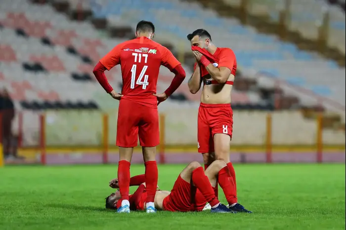 שלומי אזולאי שחקן מ.ס. אשדוד (לירון מולדובן ) שלומי אזולאי שחקן מ.ס. אשדוד (לירון מולדובן )