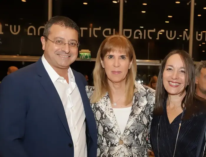 אפרת בר נתן אורית בנבנישתי ורונן טוב (יח"צ , פז בר) אפרת בר נתן אורית בנבנישתי ורונן טוב (יח"צ , פז בר)