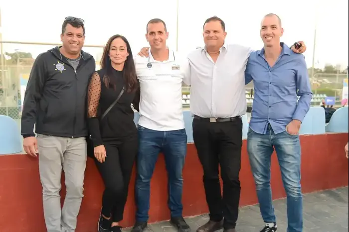 חן בשן, ארז וידר, יניב סקירה, שרון איילון, לילו צרפתי. (יח"צ , צילום יחצ) חן בשן, ארז וידר, יניב סקירה, שרון איילון, לילו צרפתי. (יח"צ , צילום יחצ)
