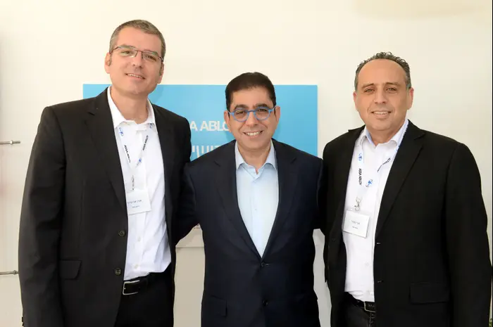 אבי קמחזי, דר גיא בכור,אורן אביגדור (יח"צ , מורג ביטן) אבי קמחזי, דר גיא בכור,אורן אביגדור (יח"צ , מורג ביטן)