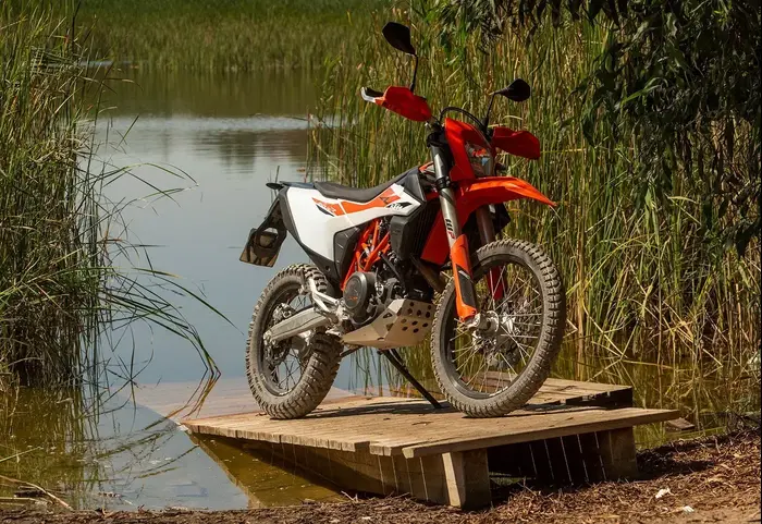 KTM 690 אנדורו R (קינן כהן , אסף רחמים) KTM 690 אנדורו R (קינן כהן , אסף רחמים)