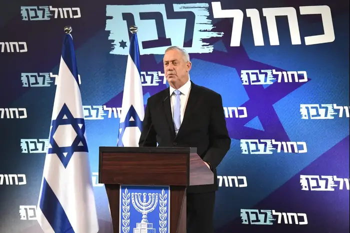 בני גנץ יו"ר כחול לבן, מרכז ארץ ישראל היפה, 12 בדצמבר 2019 (ראובן קסטרו) בני גנץ יו"ר כחול לבן, מרכז ארץ ישראל היפה, 12 בדצמבר 2019 (ראובן קסטרו)