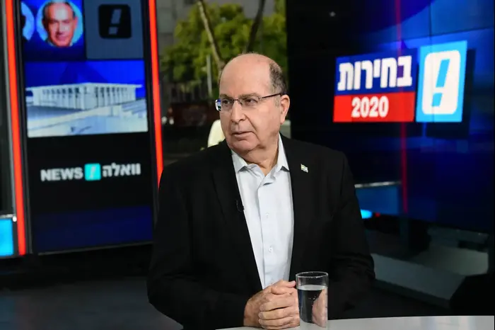 משה בוגי יעלון, בראיון באולפן החדשות של וואלה! 16 בדצמבר 2019 (ראובן קסטרו) משה בוגי יעלון, בראיון באולפן החדשות של וואלה! 16 בדצמבר 2019 (ראובן קסטרו)