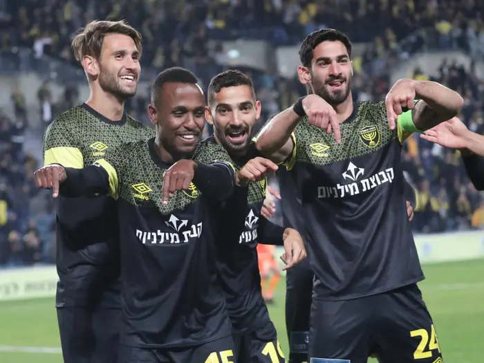 גדי קינדה אופיר קריאף בית"ר ירושלים (דני מרון) גדי קינדה אופיר קריאף בית"ר ירושלים (דני מרון)