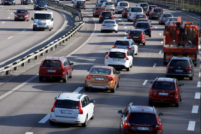 רכבי פנאי שטח וזיהום אוויר (קינן כהן) רכבי פנאי שטח וזיהום אוויר (קינן כהן)