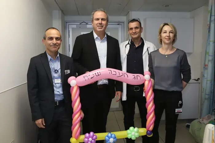 רונית לובצקי, דרור מנדל, יורם דבש ורוני גמזו (יח"צ , אסף לב) רונית לובצקי, דרור מנדל, יורם דבש ורוני גמזו (יח"צ , אסף לב)