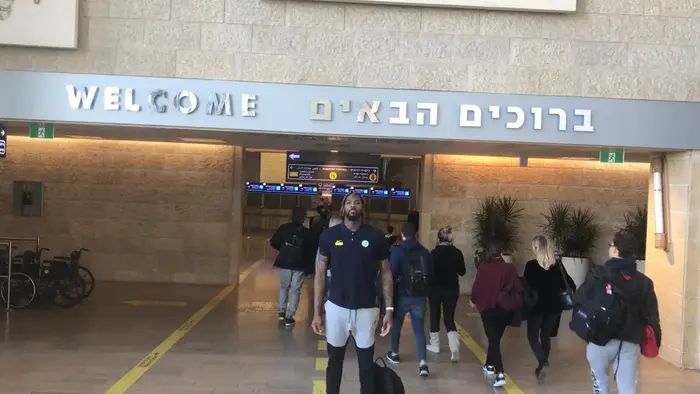 ג'יילן ריינולדס שחקן מכבי תל אביב (אתר רשמי , מכבי תל אביב) ג'יילן ריינולדס שחקן מכבי תל אביב (אתר רשמי , מכבי תל אביב)