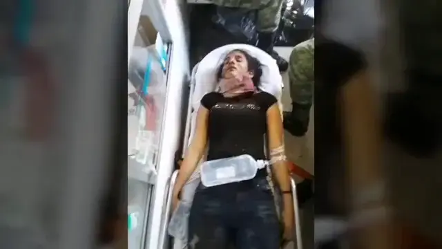 מקסיקו: מריה גוודלופה לופז אסקיבל בת ה- 21, חברת קרטל הסמים "חליסקו נואבה חנרסיון", נורתה במטווח אפס ומתה אחרי שחיילי קומנדו פשטו על הבית בו הסתתרה (ללא שם) מקסיקו: מריה גוודלופה לופז אסקיבל בת ה- 21, חברת קרטל הסמים "חליסקו נואבה חנרסיון", נורתה במטווח אפס ומתה אחרי שחיילי קומנדו פשטו על הבית בו הסתתרה (ללא שם)