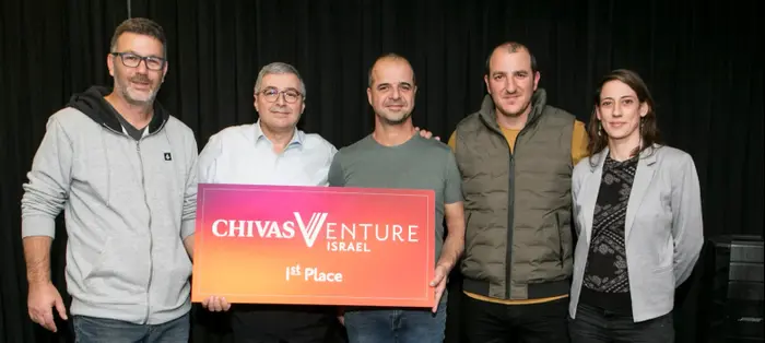 חן הרפז ארז לנצר אושיק אפרתי אריק פינטו ומולי להב (יח"צ , ליאור גולסאד) חן הרפז ארז לנצר אושיק אפרתי אריק פינטו ומולי להב (יח"צ , ליאור גולסאד)