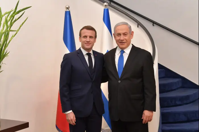 פגישת ראש הממשלה בנימין נתניהו ונשיא צרפת עמנואל מקרון , ינואר 2020 (לשכת העיתונות הממשלתית , קובי גדעון) פגישת ראש הממשלה בנימין נתניהו ונשיא צרפת עמנואל מקרון , ינואר 2020 (לשכת העיתונות הממשלתית , קובי גדעון)