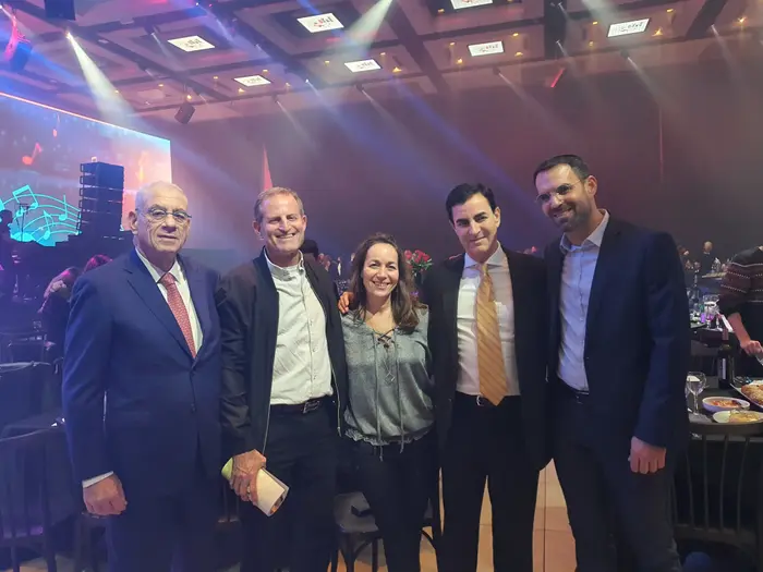 זיו לנגר, חיים הורוביץ, אפרת בר נתן, דן להט נחום פיינברג (מערכת וואלה! NEWS , רונית מטיאס) זיו לנגר, חיים הורוביץ, אפרת בר נתן, דן להט נחום פיינברג (מערכת וואלה! NEWS , רונית מטיאס)