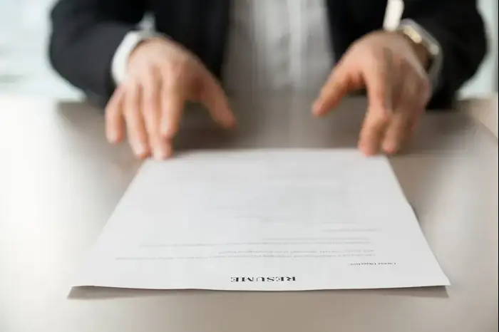 מסמך קורות חיים (ShutterStock) מסמך קורות חיים (ShutterStock)