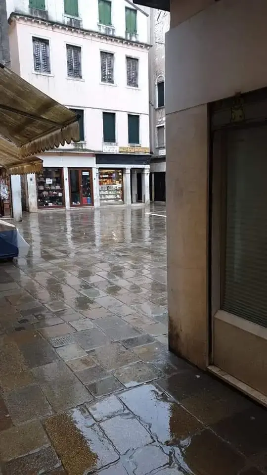 ונציה ריקה מתיירים בגלל הקורונה במרץ השנה (אתר רשמי , באדיבות חיים קוזניץ) ונציה ריקה מתיירים בגלל הקורונה במרץ השנה (אתר רשמי , באדיבות חיים קוזניץ)