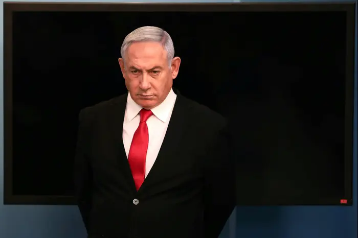 ראש הממשלה בנימין נתניהו במשרדו בירושלים ב-14 במרץ 2020 (רויטרס) ראש הממשלה בנימין נתניהו במשרדו בירושלים ב-14 במרץ 2020 (רויטרס)