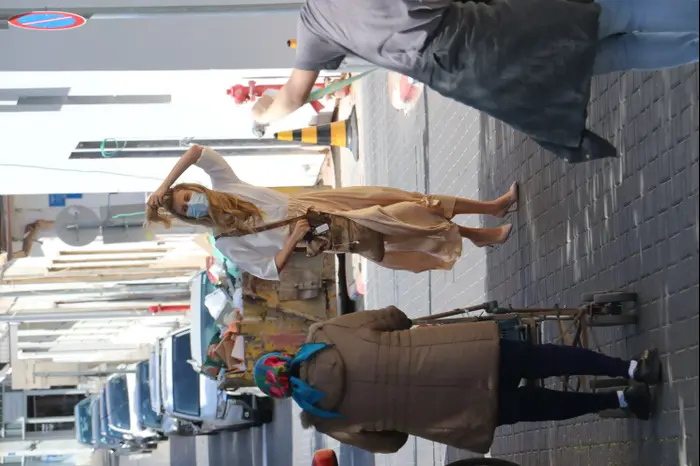 אלינה לוי מגיע למעצב שמלות כלה (ניר פקין) אלינה לוי מגיע למעצב שמלות כלה (ניר פקין)